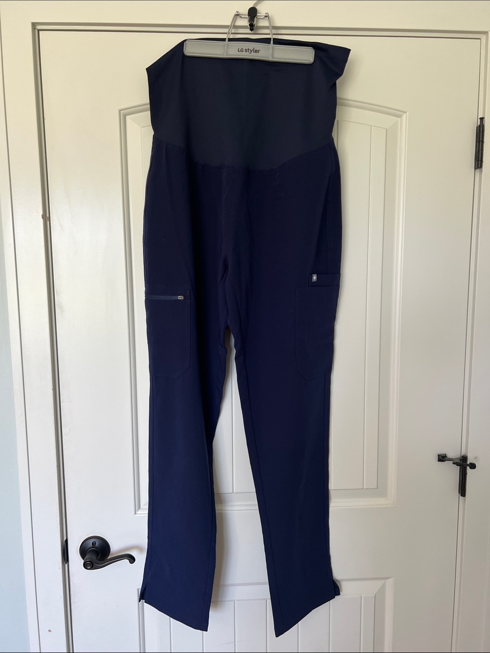 FIGS Women's Straight Leg Maternity/Support Pants in Navy